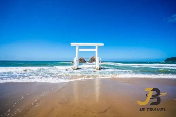 糸島｜白絲瀑布＆森林咖啡＆龍貓之森&燒海鮮&手工花鹽布丁＆櫻井二見浦＆天使之翼＆椰子樹鞦韆 一日遊（博多站出發）廣東話&普通話&英語導遊