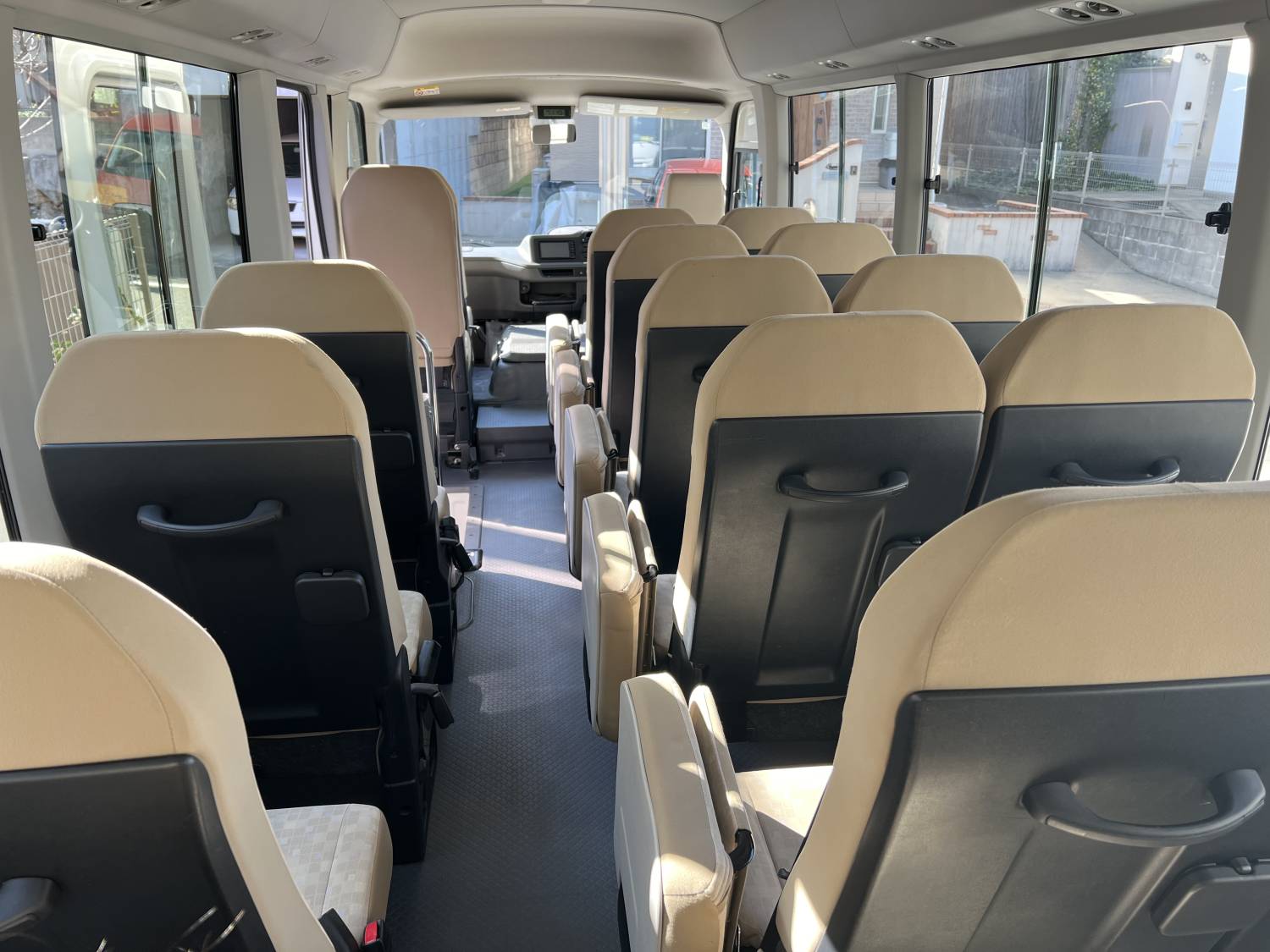 TOYOTA COASTER 22人車(普通話司機)*四國*(綠牌-合法營運車輛)