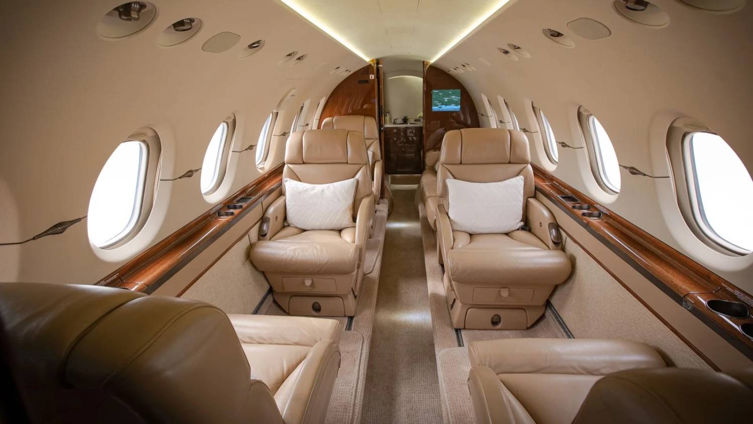 HAWKER BEECHCRAFT 900XP