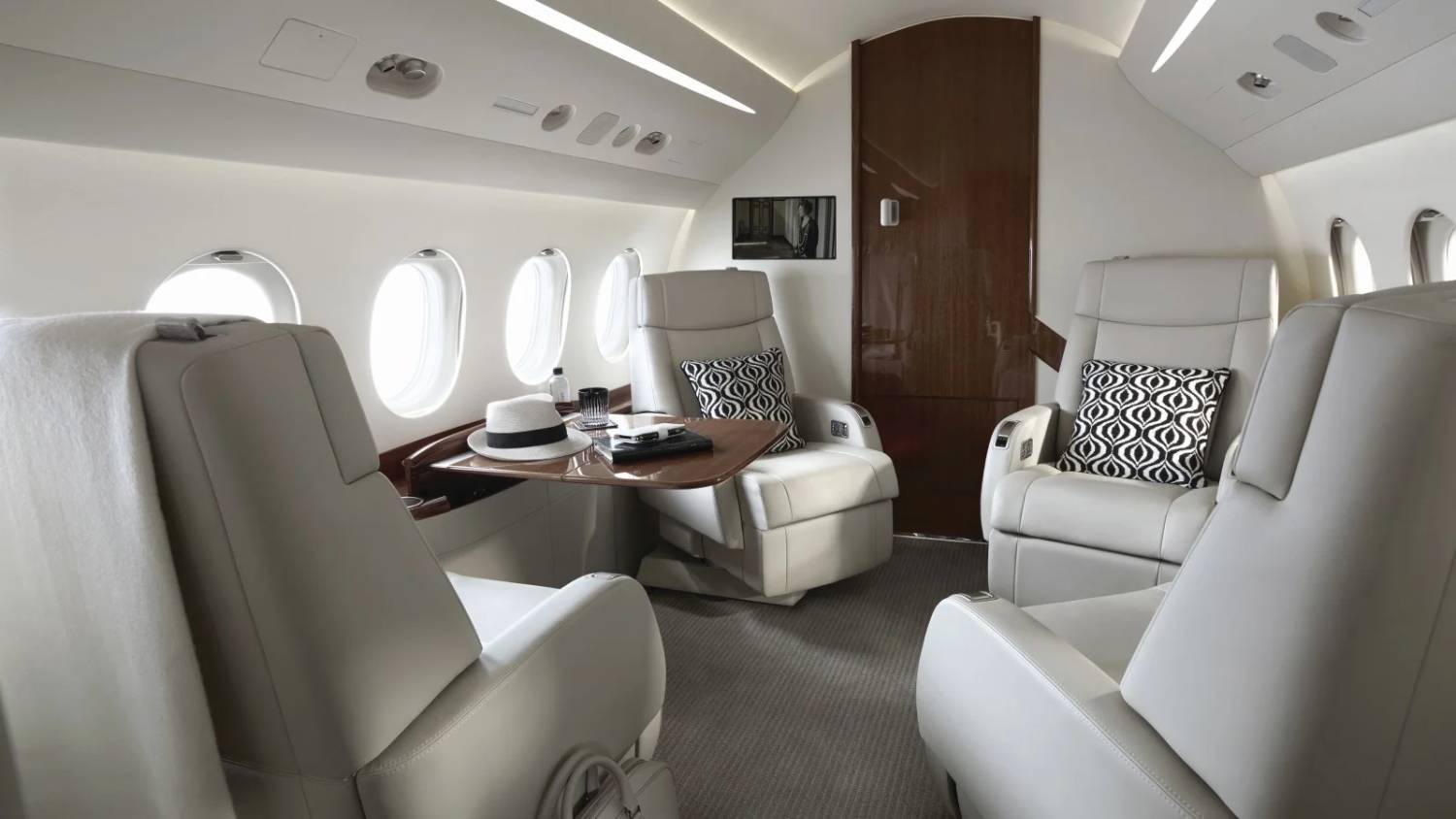 DASSAULT FALCON 2000S