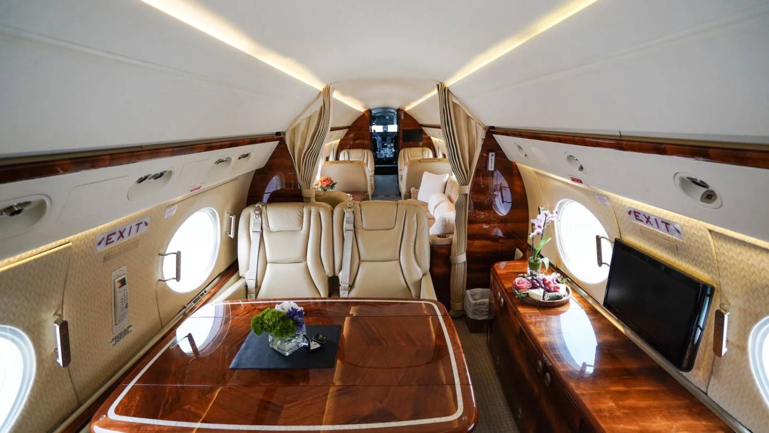GULFSTREAM V