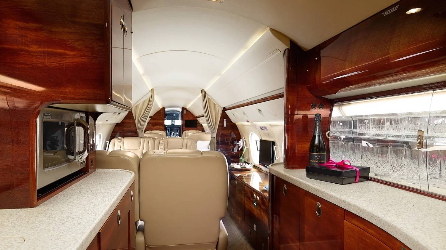 GULFSTREAM V