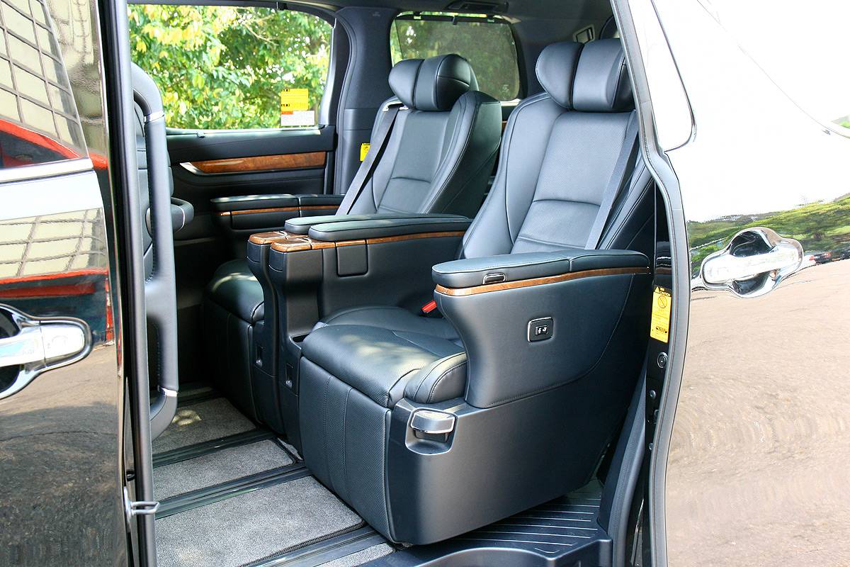 Toyota alphard Executive Lounge 豪華車(普通話司機)* 東京*(綠牌-合法營運車輛)