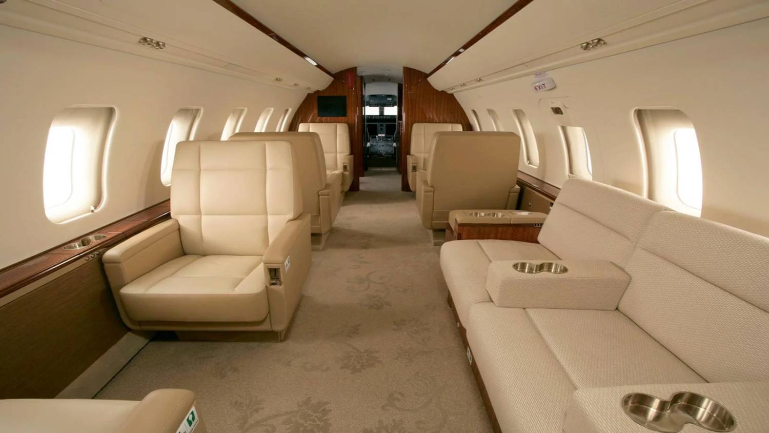 BOMBARDIER CHALLENGER 605